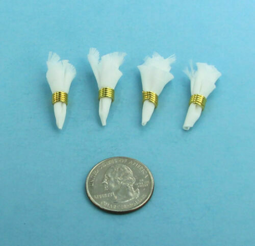 Set Of 4 Dollhouse Miniature White Dinner Napkins Rolled In Napkin Rings #s3669